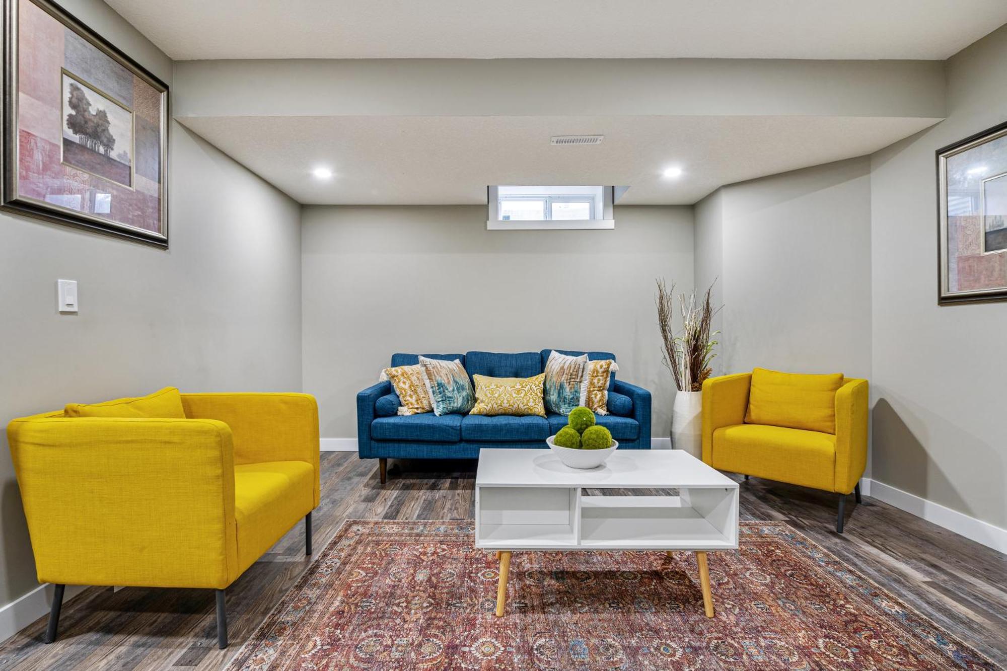Modern 2 Bedroom Basement Suite With Laundry YYC Exterior foto